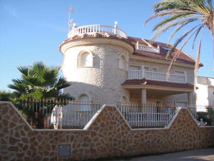 Chalet Muy Cerca De La Playa Con Piscina Privada Dehesa de Campoamor  Eksteriør billede